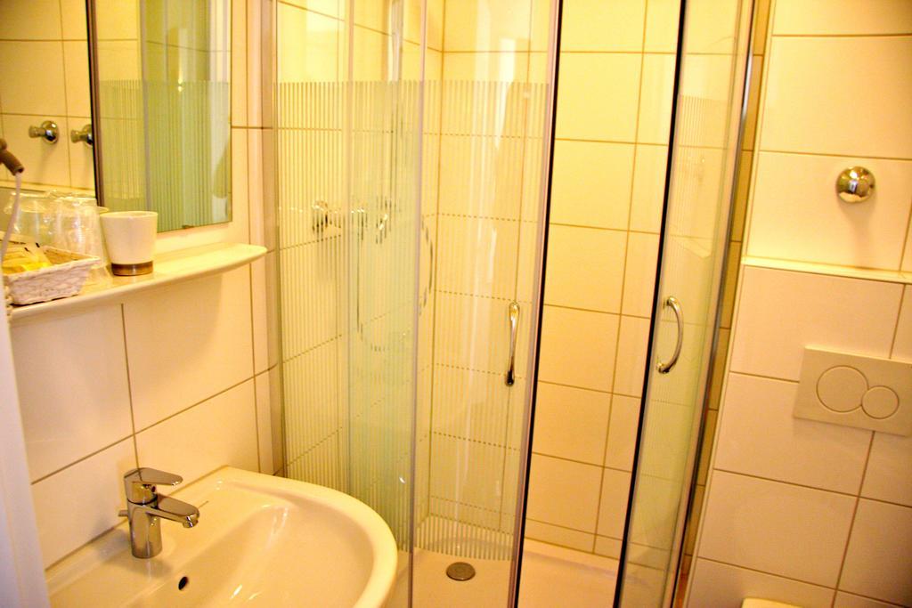Hotel Gemini Düsseldorf Cameră foto